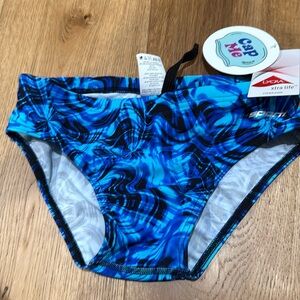 Sporti Speedo size 28 NWT